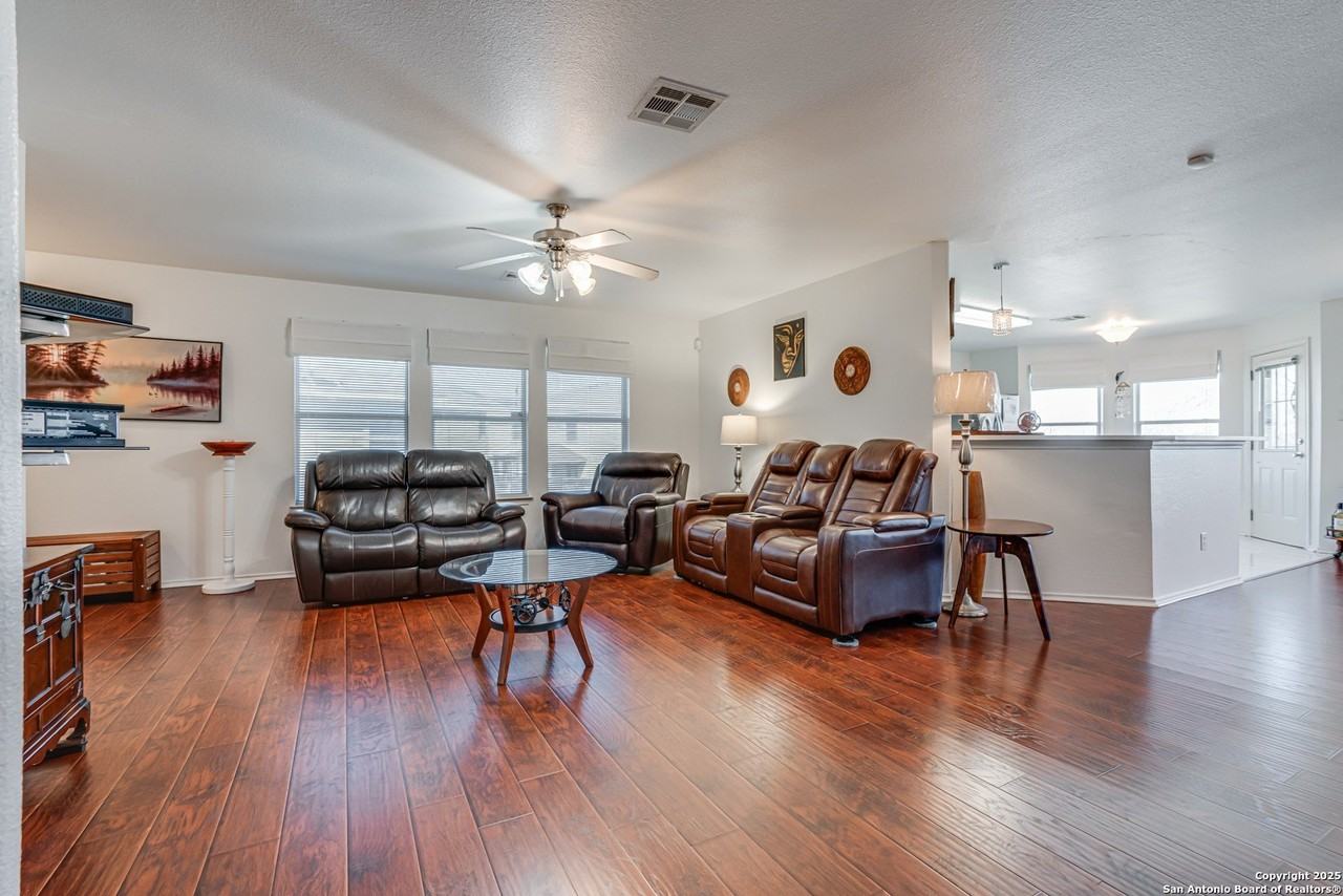 5002 Fountain Hill - Photo 7 of 37