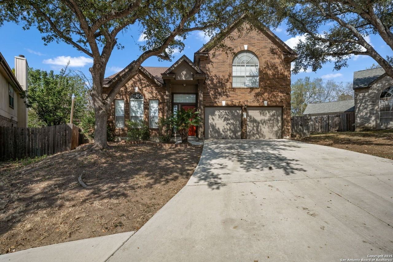 7727 Plainsman - Photo 2 of 35