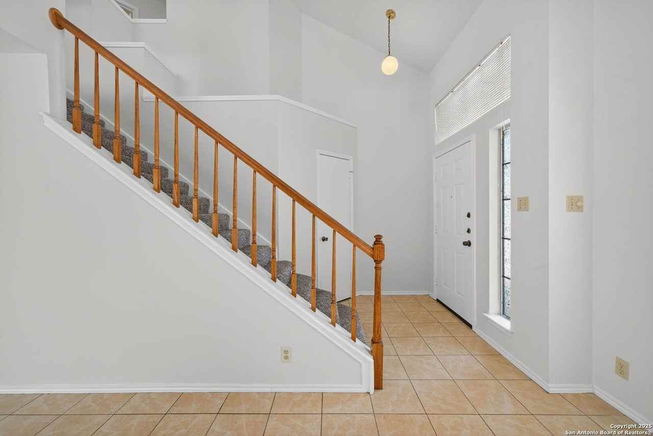 7727 Plainsman - Photo 5 of 35