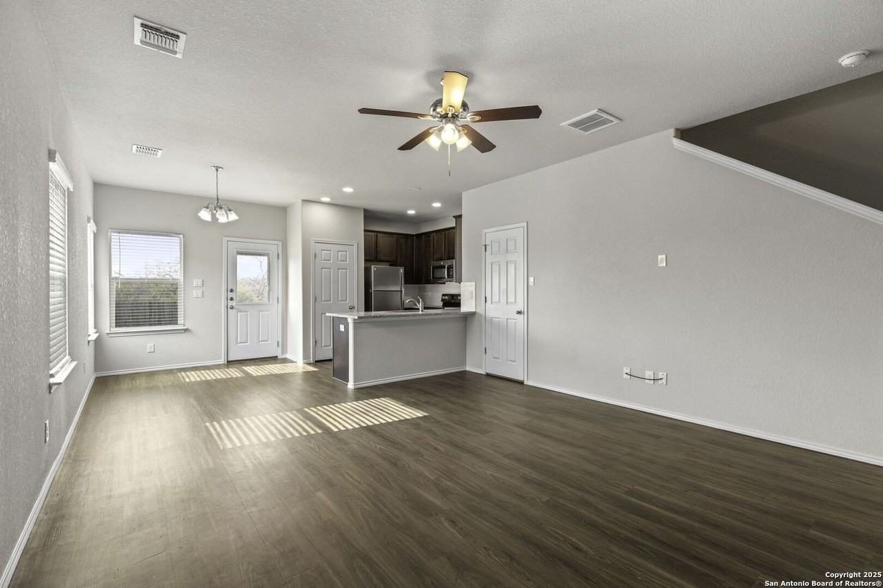 5507 Haven Springs #1 - Photo 4 of 22