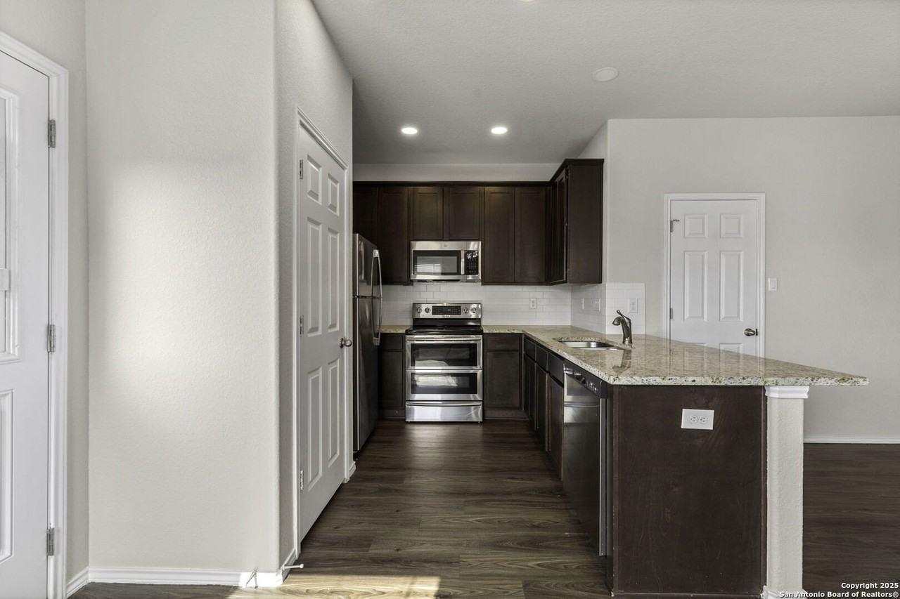 5507 Haven Springs #1 - Photo 7 of 22