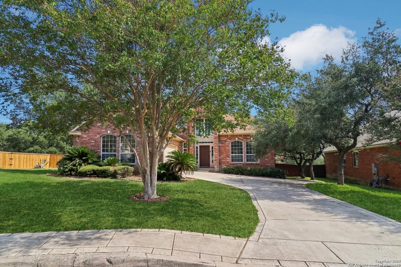 25218 Shinnecock Trl - Photo 3 of 48