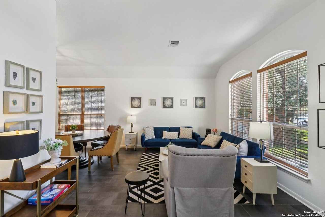 25218 Shinnecock Trl - Photo 5 of 48