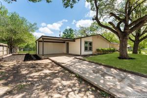 featured image of 4119 Tamarak Drive