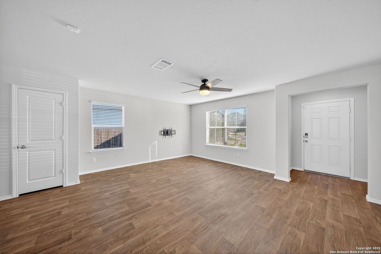 3111 Lamoka Lk - Photo 7 of 30