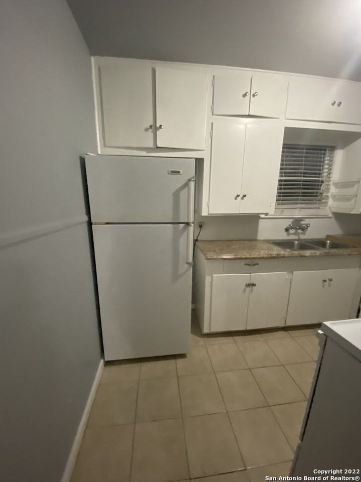 463 Bryn Mawr Dr - Photo 6 of 19