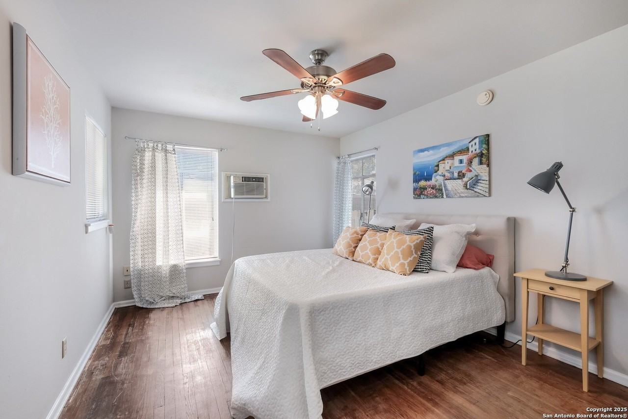 418 Saratoga Dr - Photo 7 of 12