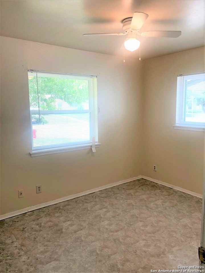 626 Aviation Avenue - Photo 6 of 20