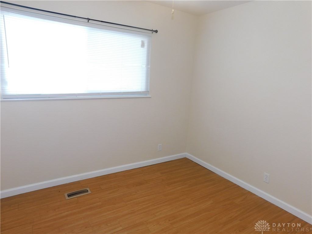 608 Monaco Drive - Photo 5 of 15