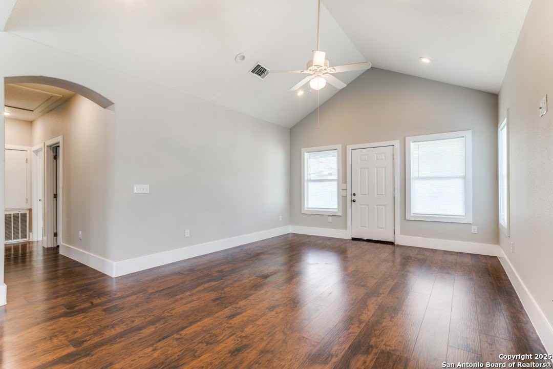 1718 W Craig Pl - Photo 5 of 14