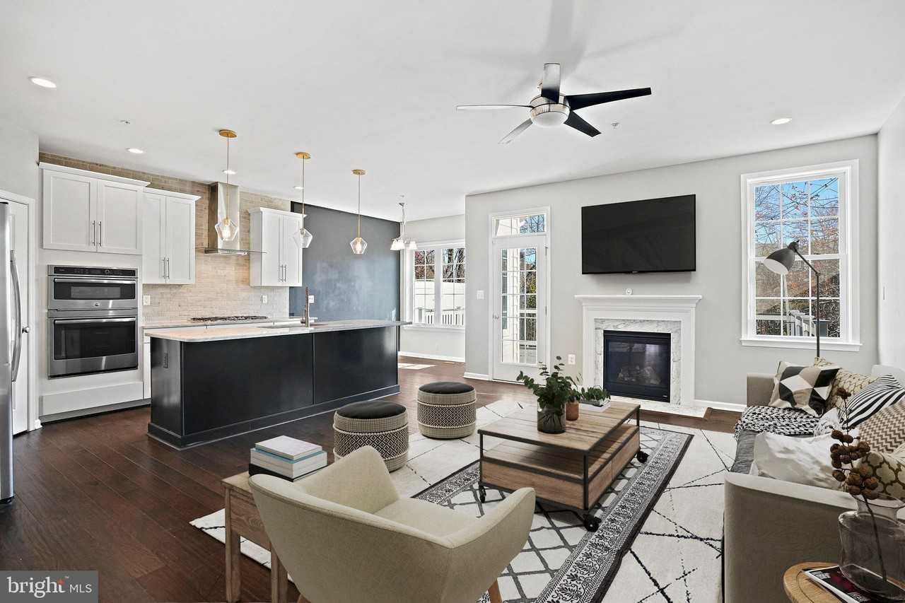 4204 Lariat Dr - Photo 7 of 31