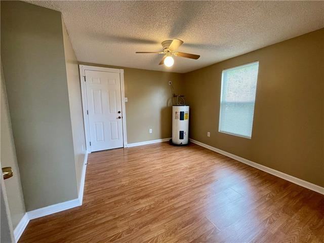 2122 Stander Pl - Photo 3 of 34