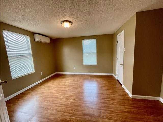 2122 Stander Pl - Photo 4 of 34