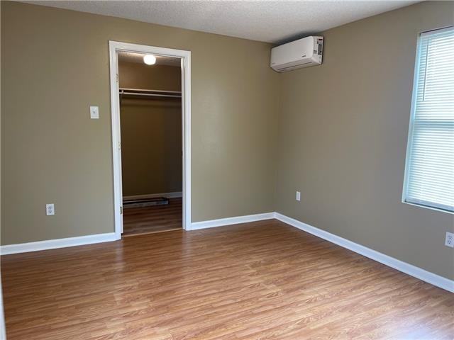 2122 Stander Pl - Photo 6 of 34