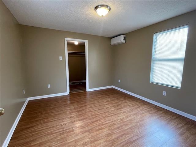 2122 Stander Pl - Photo 7 of 34