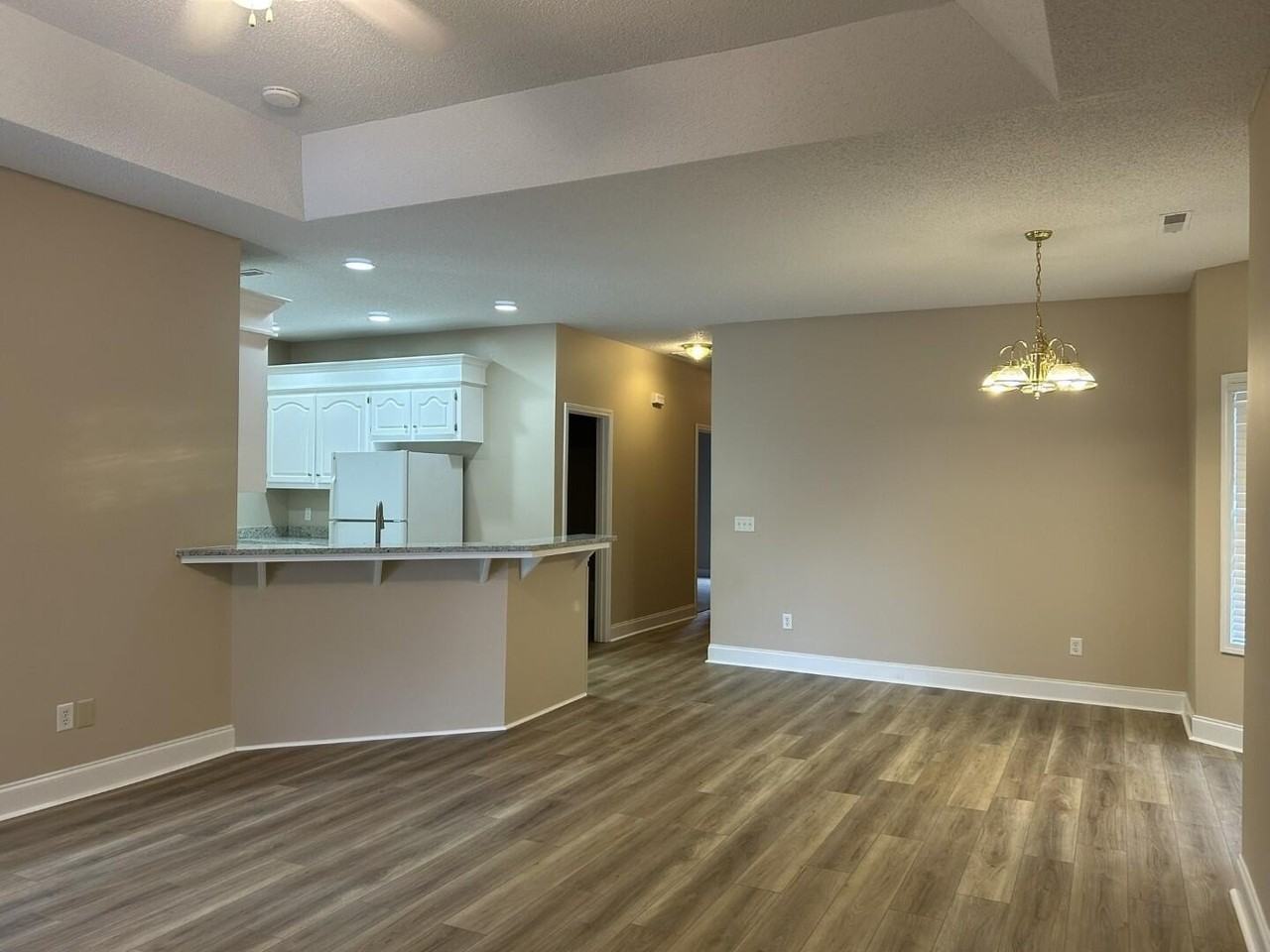 3421 Beacon Dr - Photo 6 of 36