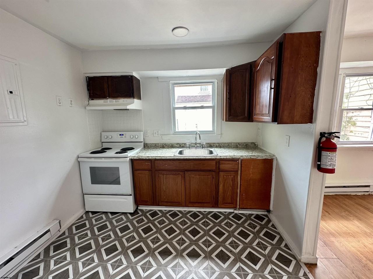 2521 Centennial Ave - Photo 3 of 8