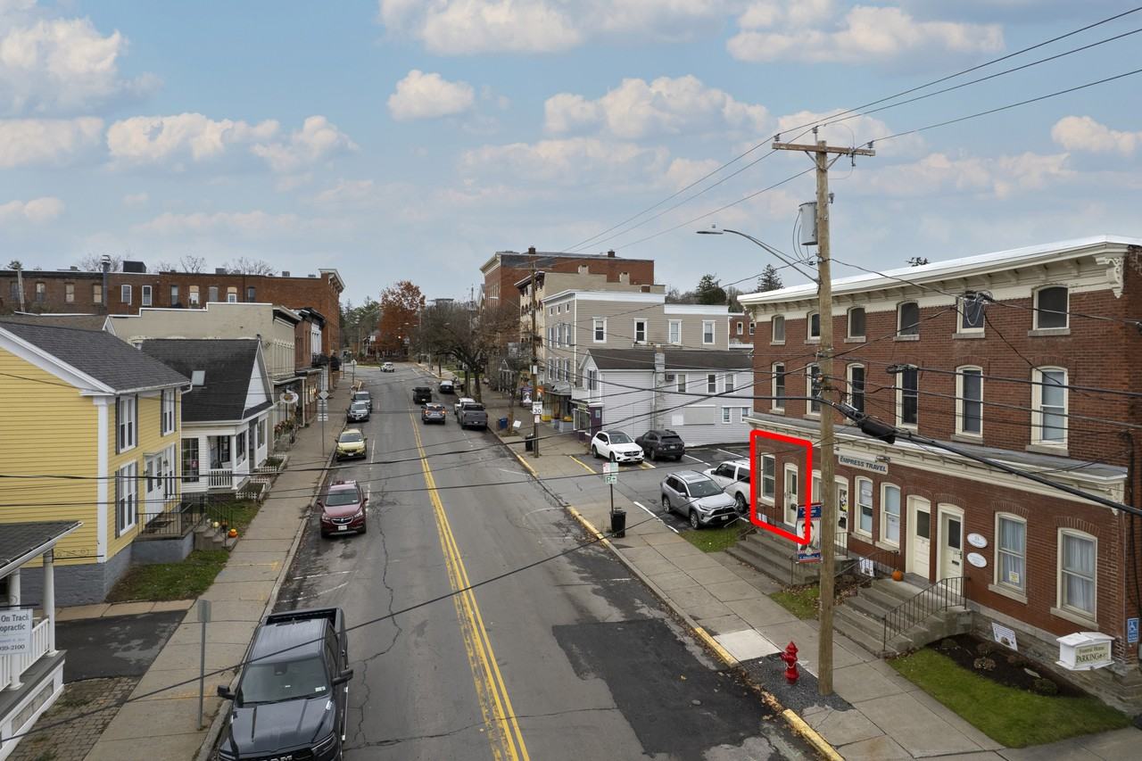 25 College St - Photo 2 of 26