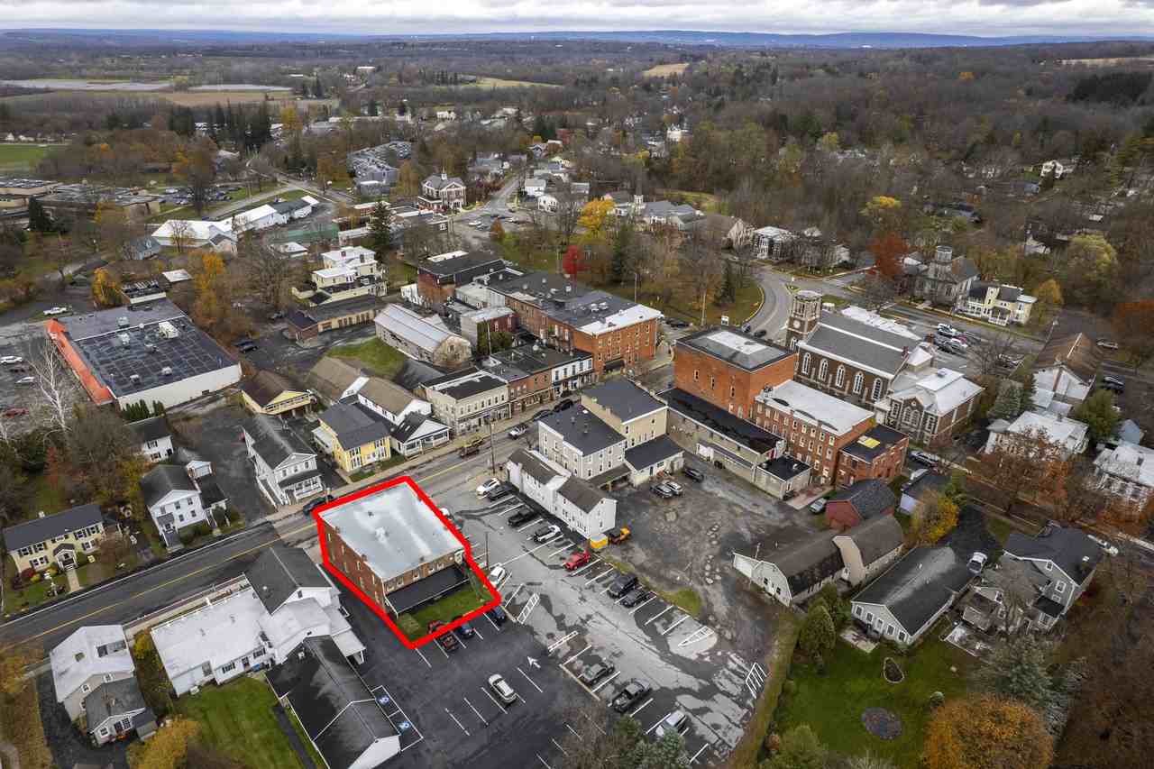 25 College St - Photo 3 of 26