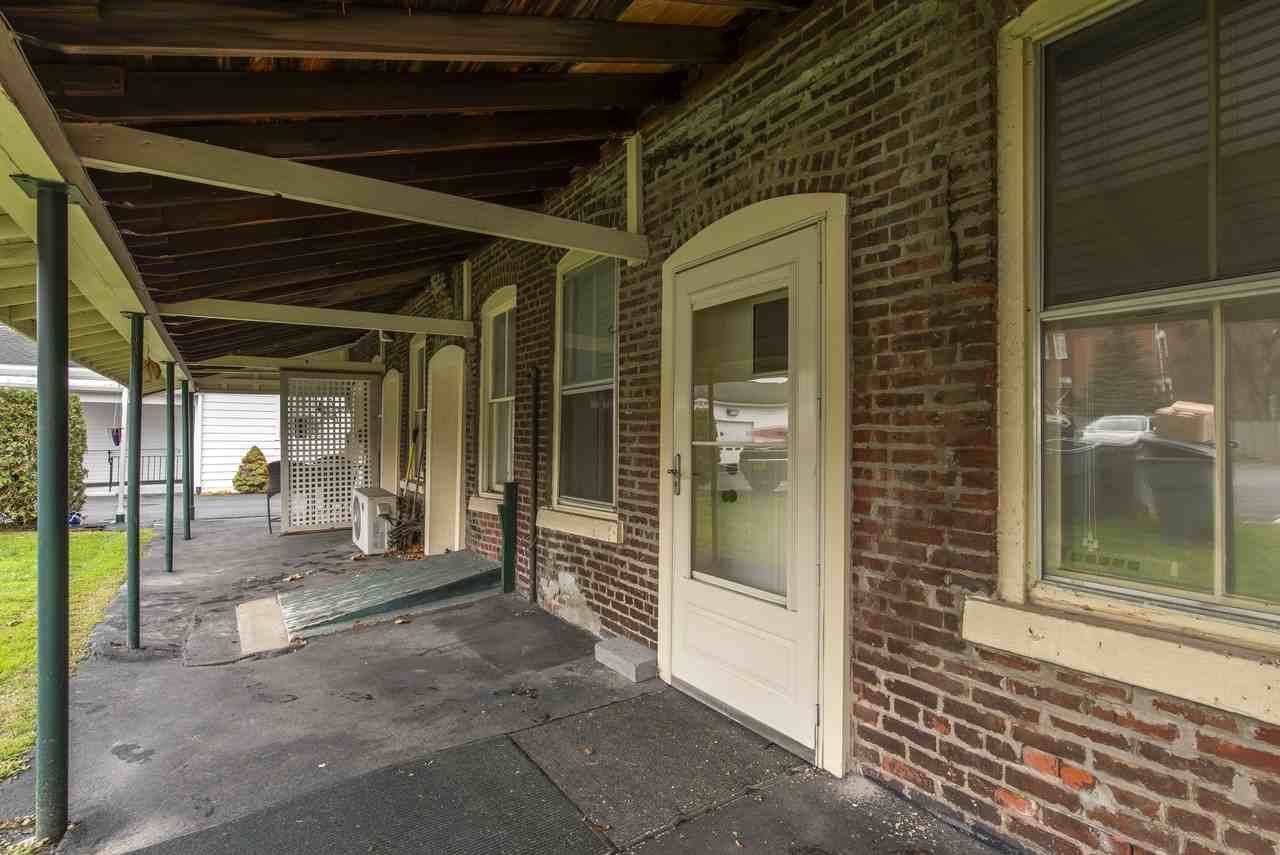 25 College St - Photo 5 of 26