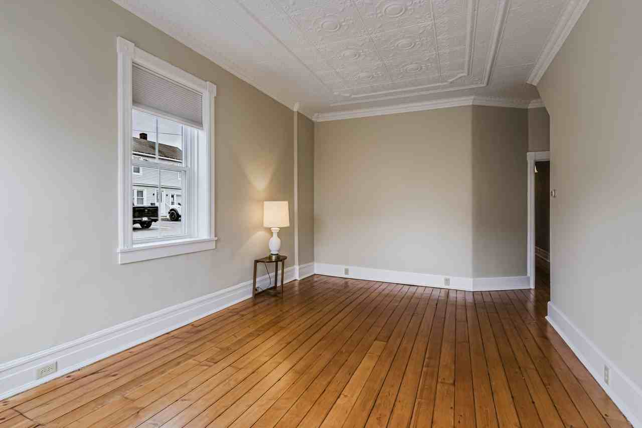 25 College St - Photo 6 of 26