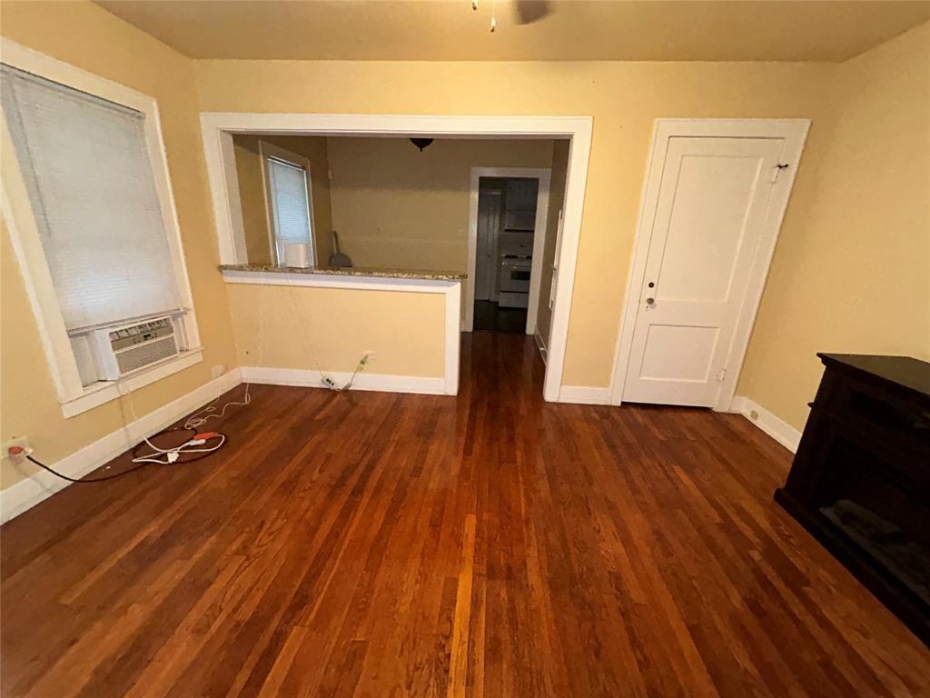 3830 West 6th Street ##1 - Photo 2 of 16