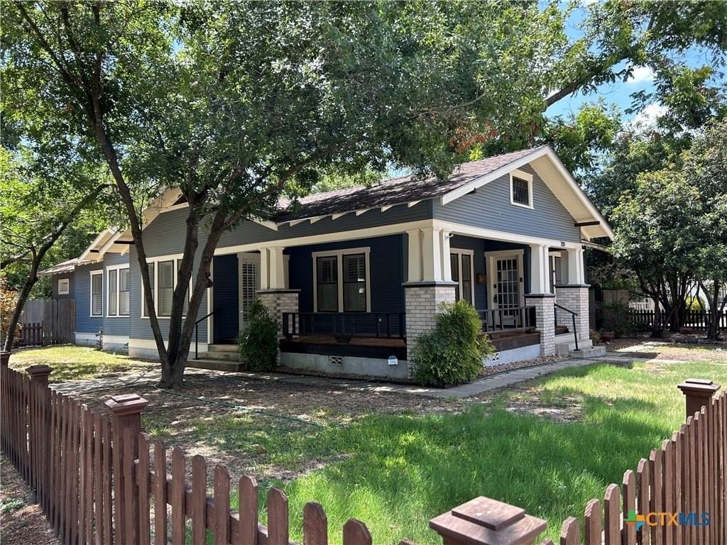 709 West Coll Street