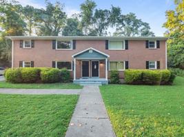 featured image of 445 Riverview Avenue