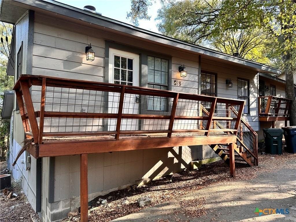 899 Hillyer St - Photo 3 of 19