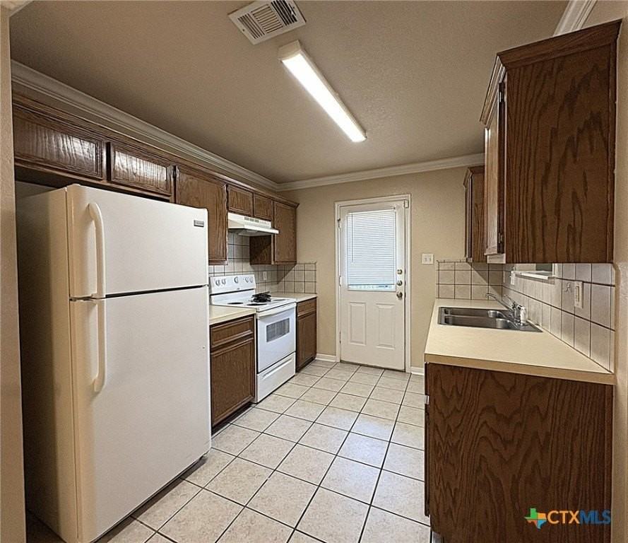 1412 Van Zanten Ct Unit B #B - Photo 3 of 7