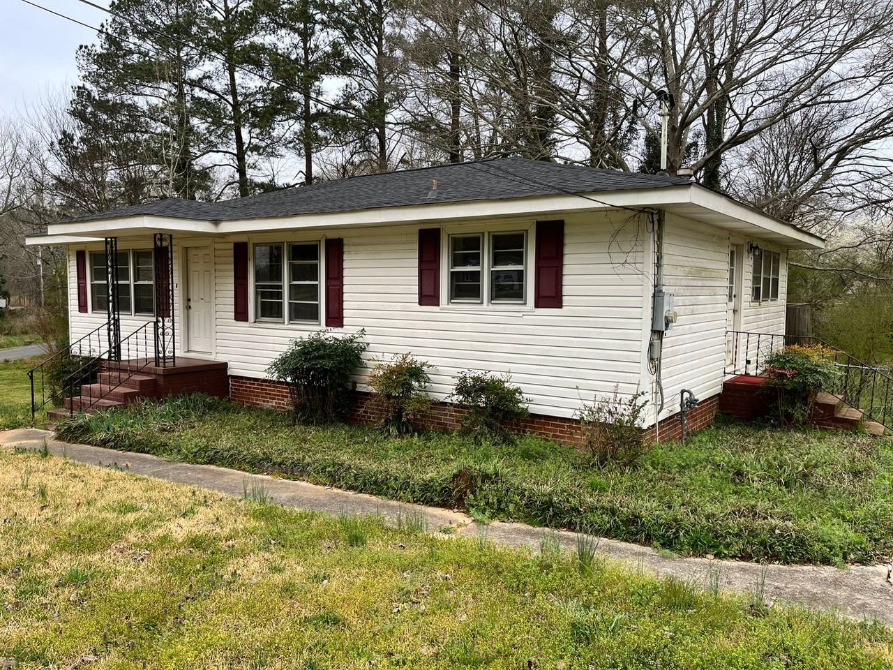33 Doncaster Drive - Photo 2 of 28