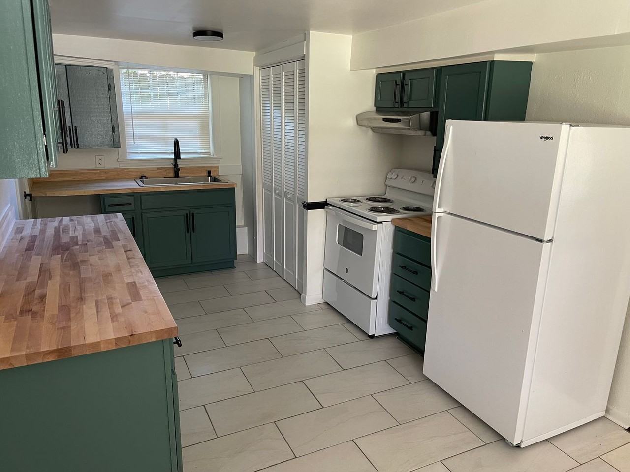 808 Torbert Blvd - Photo 4 of 14