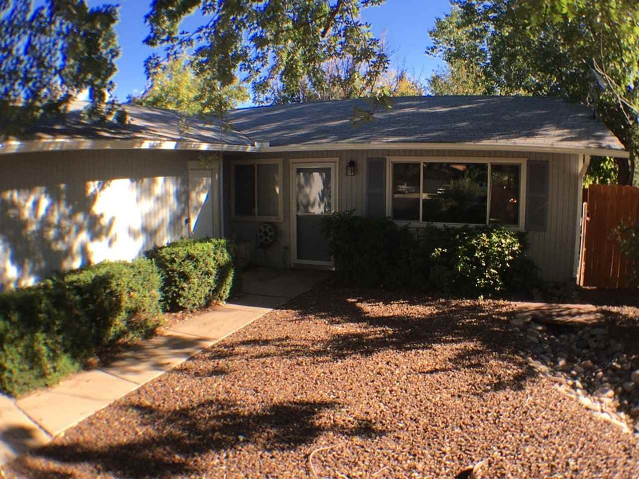 3711 Firefly Way - Photo 3 of 19