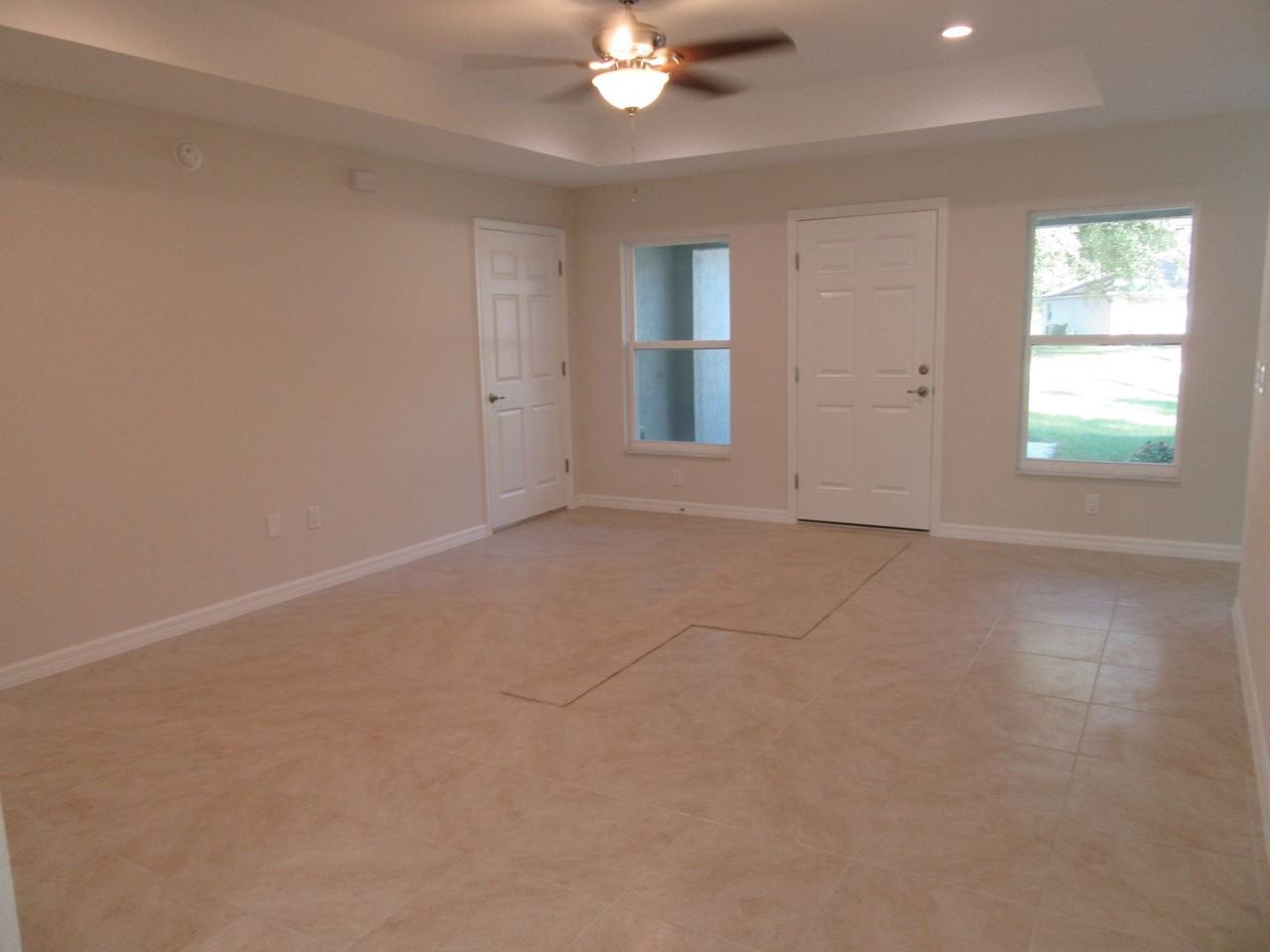 20 Locust Dr - Photo 3 of 22