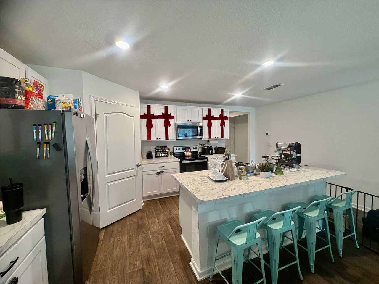 90 Landing Boulevard - Photo 6 of 21