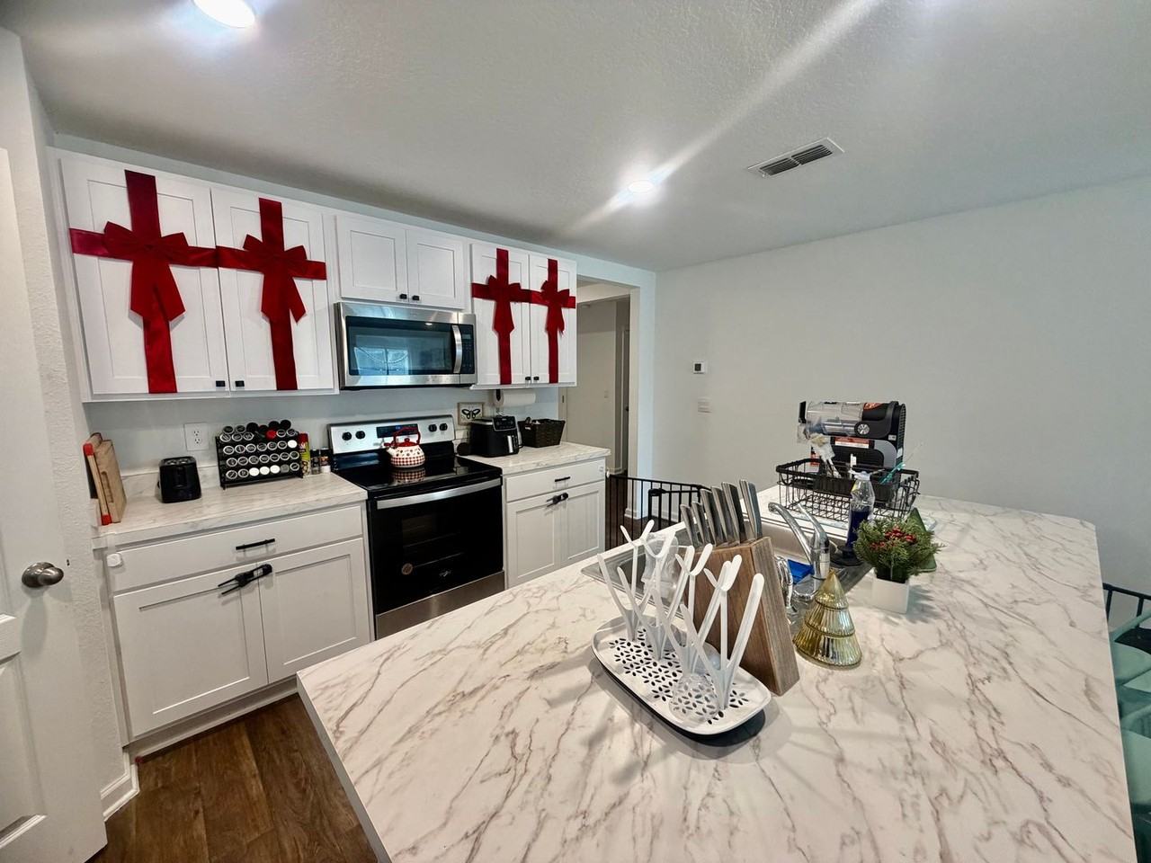 90 Landing Boulevard - Photo 7 of 21