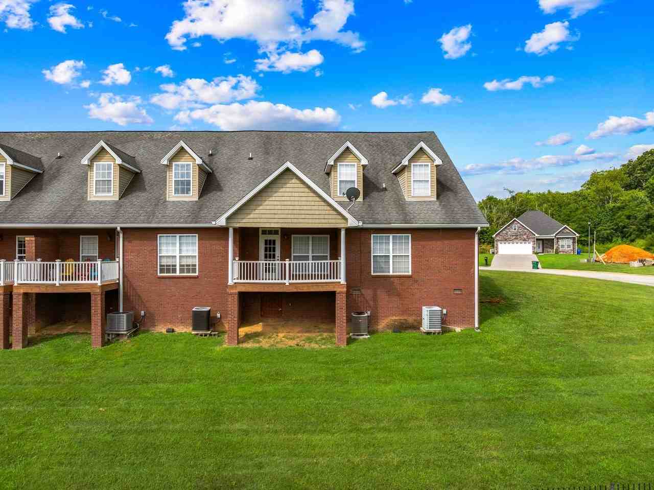 3471 Walden Dr - Photo 4 of 28