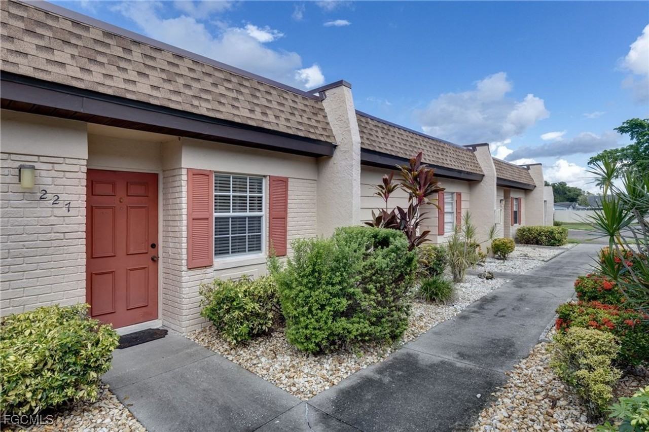 6300 South Pointe Boulevard