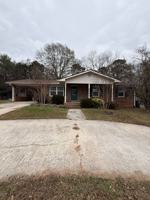 featured image of 711 Kay Street