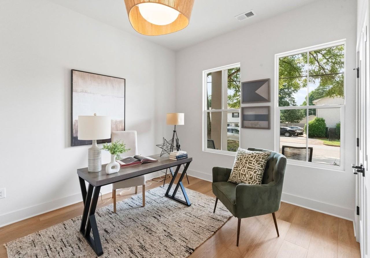 2413 Pruitt St - Photo 3 of 25