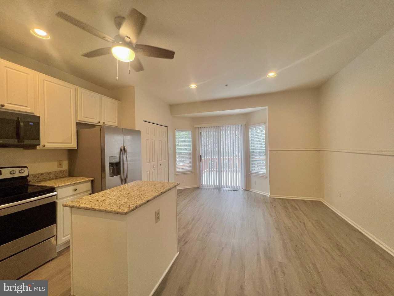 6390 Wind Rider Way - Photo 5 of 15