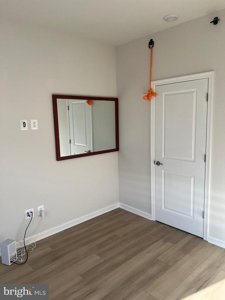 6063 Soho Way - Photo 7 of 13