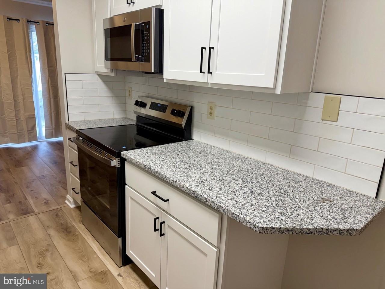 405-A Mulberry Cv - Photo 5 of 17