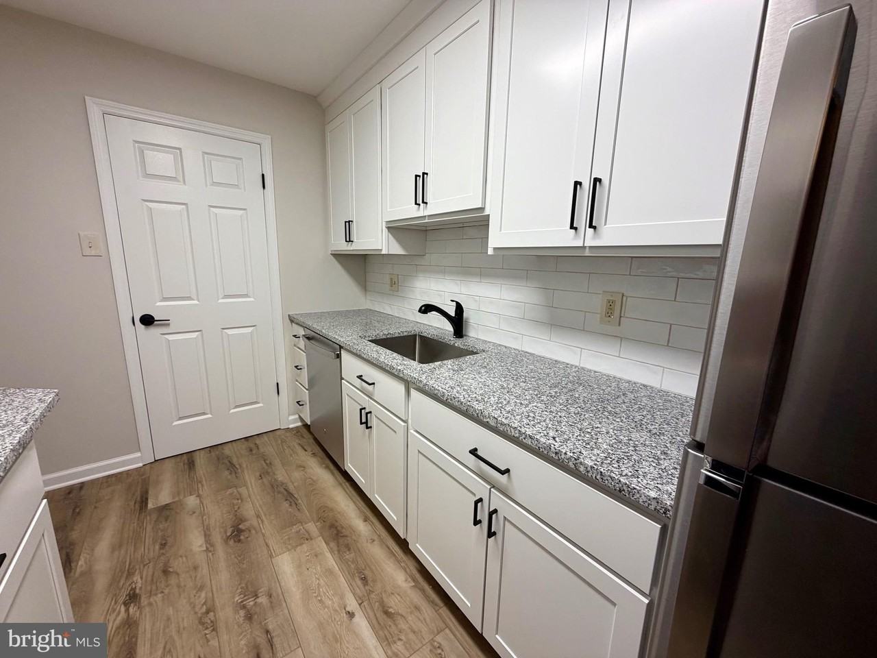 405-A Mulberry Cv - Photo 6 of 17