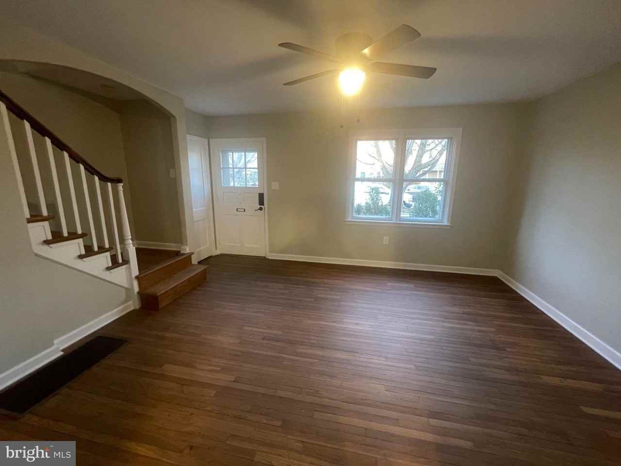 316 Prospect St - Photo 3 of 14