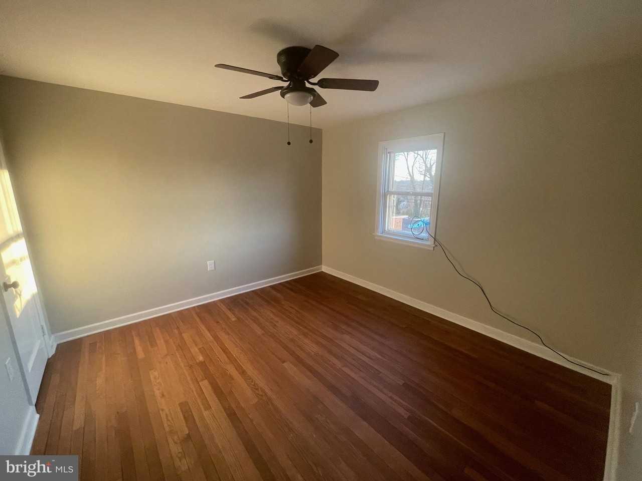 316 Prospect St - Photo 7 of 14