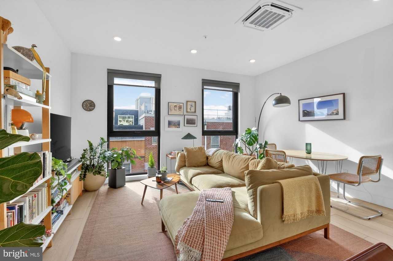 2007 Cambridge St Unit 9 #9