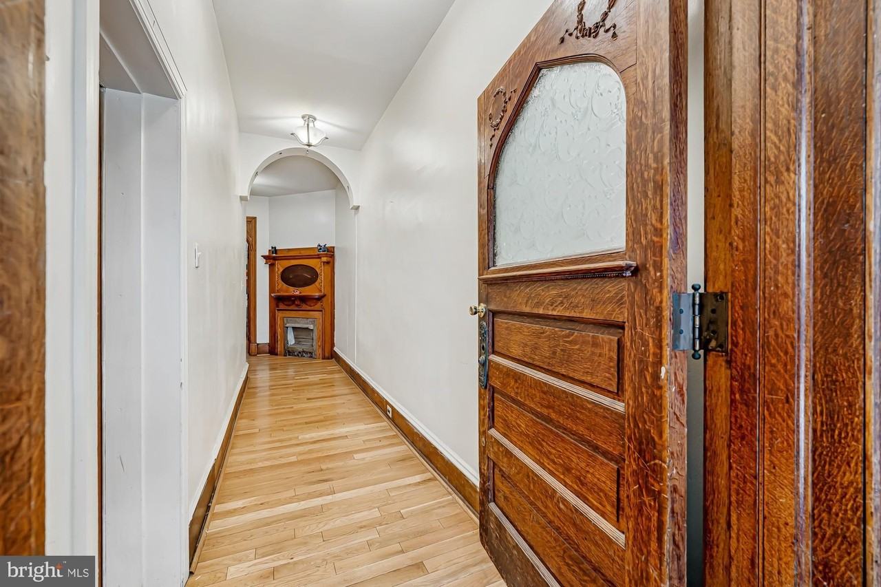 4011 Pine St - Photo 5 of 36