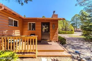 featured image of 3396 Navajo Drive