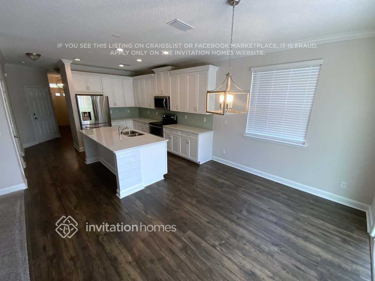 7107 Emsley Circle - Photo 4 of 17